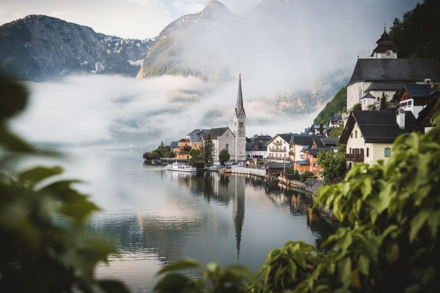 Hallstatt: 2-Hour Guided Walking Tour with Photographer - Your photo gallery: fast turnaround you can use right away