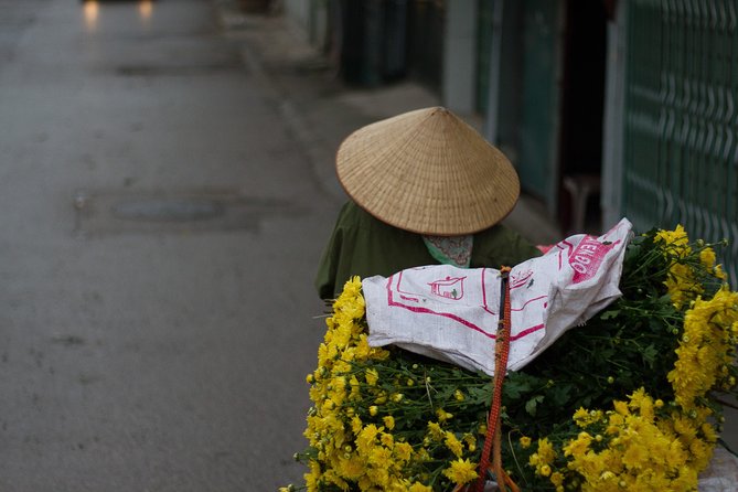 Hanoi by dawn Photo Tour - Long Bien Market at first light: learning ISO and camera modes for real chaos