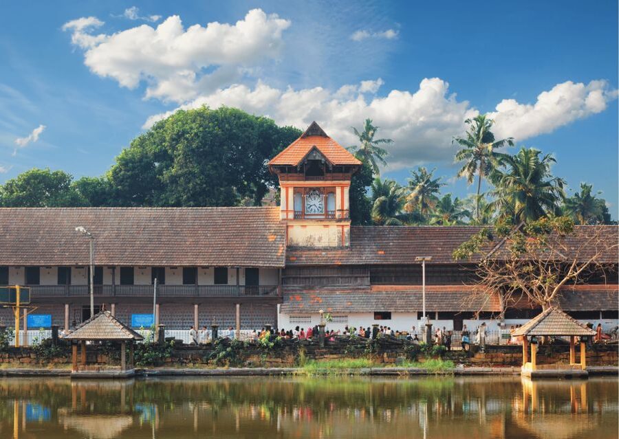 Heritage Trivandrum Photography Walk Tour With Tuk Tuk Ride - East Fort and Padmatheertha Pond: start with structure, then soften into color