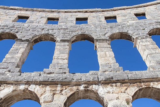 Highlights of Istria Full-Day Photo Tour from Zagreb - Motovun’s walled hill city: the shot-making advantage of “up high”