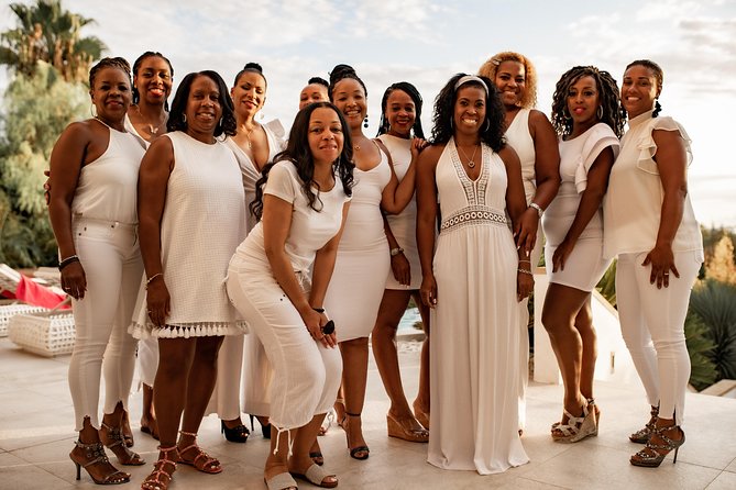 Hire Photographer, Professional Photo Shoot - Nassau - What you do during the shoot: comfort, direction, and photos that look like you