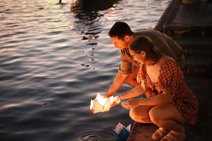 Hoi An Lantern : 45-Minute Short Private Photography Tour - Private Shoot Benefits: Solo, Couples, and Engagements
