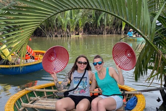 Hoi An Lantern Shop & Boat Photoshoot – Night Experience - Price and value: what $49 buys you at night