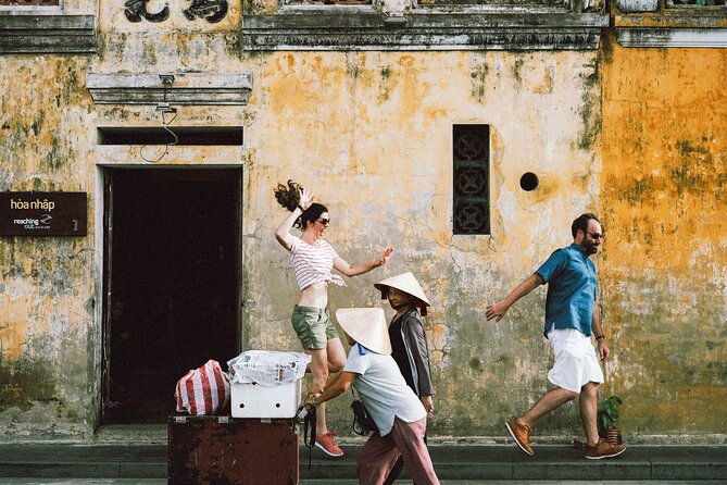 Hoi An Photographer & Vacation Photoshoot – Private Session - Your 1-hour game plan inside Ancient Town