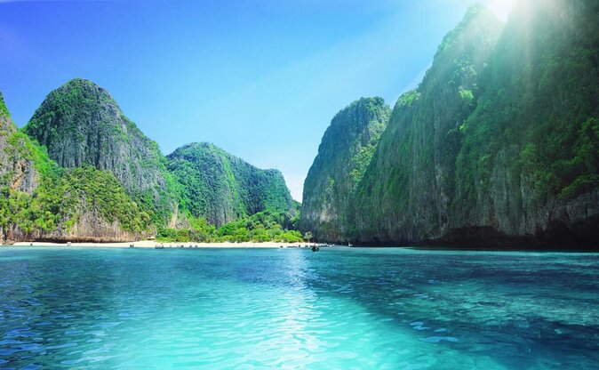 Holiday Travel Photoshoot with Long-tail boat Phi Phi Islands - Key things I found most useful