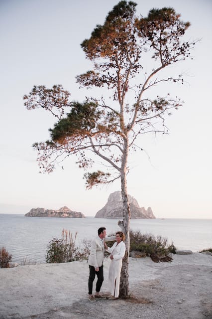 Ibiza: Photoshoot at Es Vedrá panoramic viewpoint & sunset - Why Es Vedrà Makes This Shoot Feel Worth It