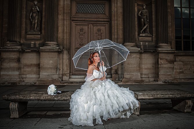 Iconic Portraits in an Exclusive Photoshoot at the Eiffel Tower - Stop 3: Bir-Hakeim Bridge Portraits With Eiffel Tower Architecture