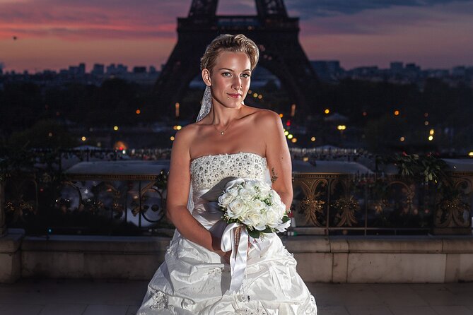 Iconic Portraits in an Exclusive Photoshoot at the Eiffel Tower - Admission Tickets Included: Small Detail, Real Convenience