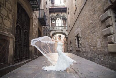 Instagram Photoshoot Tour in Barcelona - Where you start: Cathedral of Barcelona at Pla de la Seu