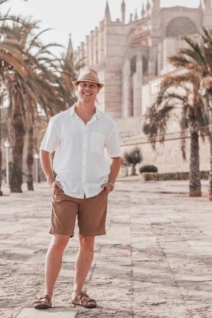 Instagram tour in Palma de Mallorca with a private photographer - Iconic Palma spots, with a focus on light and clean framing