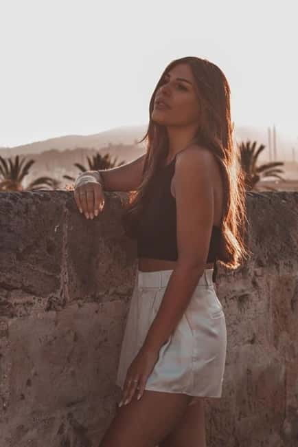 Instagram tour in Palma de Mallorca with a private photographer - Language and private comfort: Spanish and English support