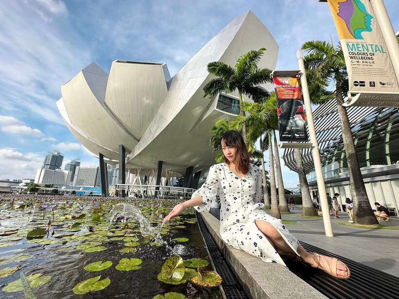 Instawalks of Iconic Singapore Photography Services - The photos: candid in-between shots plus guided posing