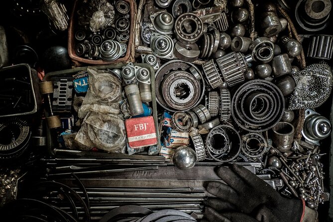 Into the Thieves Market Hanoi Photo Tour - Price and value: what $144 buys you (and what it doesn’t)