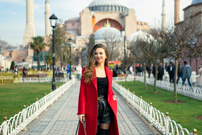 Istanbul Photoshoot at Top Spots - The real star: Recep’s style of directing you into comfort