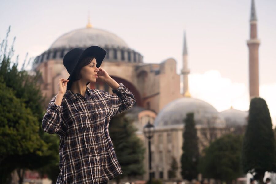 Istanbul: Private photoshoot at Hagia Sophia&Blue Mosque - Why Hagia Sophia and the Blue Mosque are such a strong photo set