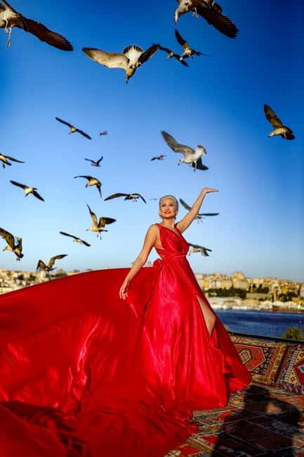 Istanbul: Professional Private Rooftop, Indoor Photoshoot - Language and comfort: English/Turkish help that keeps you on track