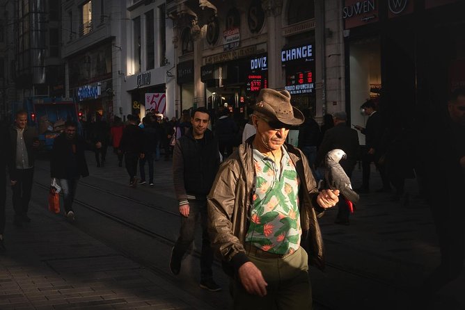 Istanbul Street Photo Tour - Stop 2: Sirkeci Station and the pleasure of hidden corners