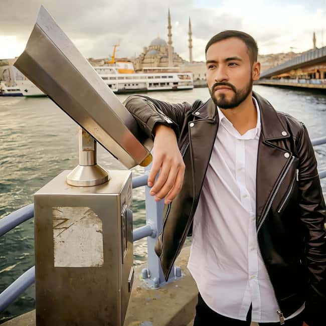 Istanbul: Tour and Photoshoot at Multiple Locations - Picking your route: Galata Tower, Galat Bridge, Karaköy Umbrella Street