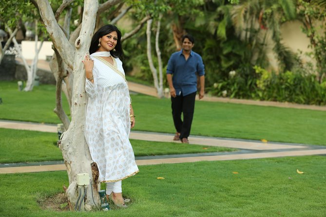 Jaipur Instagram Photoshoot By Local Professionals - Why this Jaipur photoshoot beats solo selfies