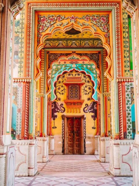 Jaipur: Instagram Tour of The Top Photography Spots - Pink City streets and the City Palace complex: frame the setting, not just the sights