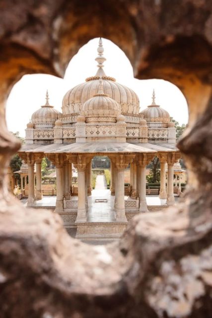 Jaipur: Instagram Tour of The Top Photography Spots - Lunch, shopping, and using downtime for better photos