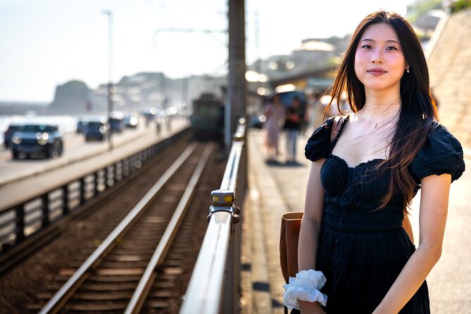 Kamakura Tour with Pro Photographer: Anime Train & Fuji Sunset - Logistics that matter: timing, group size, and getting there