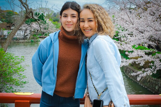 Kamakura Tour with Pro Photographer: Tsurugaoka Hachimangu shrine - Stop 1: Tsurugaoka Hachimangu Portrait Session (Great Torii, Gardens, and Ponds)