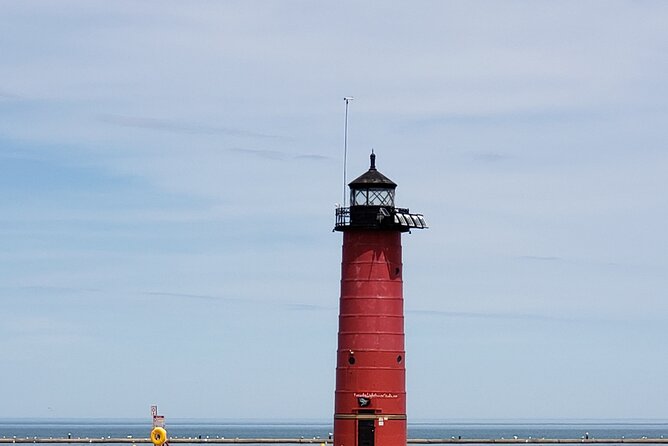 Kenosha Downtown Urban Art and Photography Walking Tour - Downtown Kenosha Harbor Park: photos start before the first art stop