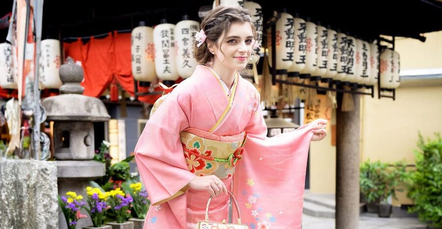 Kimono photoshoot-Includes 100 photo data - Who This Osaka Kimono Photoshoot Is Best For