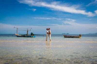 Koh Samui: Private Photoshoot for Couples & Families - Hotel pickup and drop-off that removes the stress tax