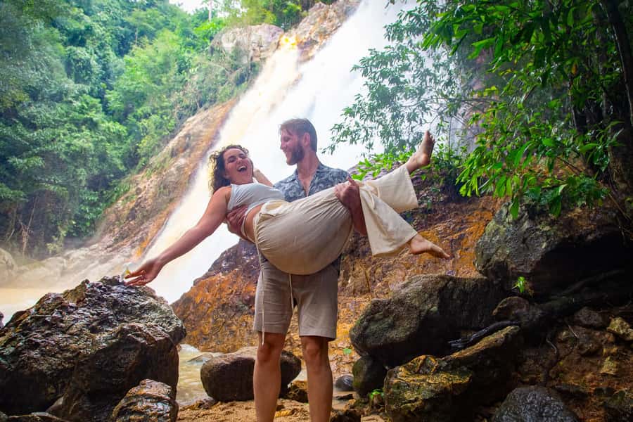 Koh Samui: Private Photoshoot for Couples & Families - Choosing your scenery: beaches, viewpoints, and waterfalls