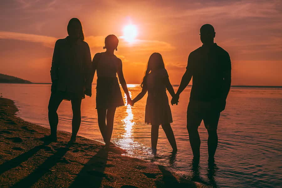 Koh Samui: Private Photoshoot for Couples & Families - What you get: 25 edited photos plus the full unedited set