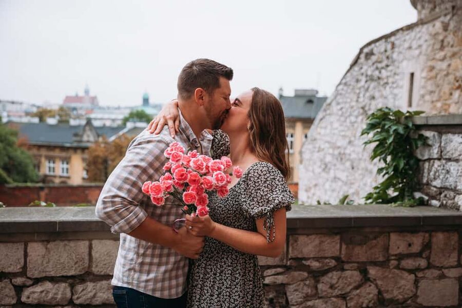 Krakow: Old Town Photoshoot with a Local Photographer - The editing style and photo selection process (read this part closely)