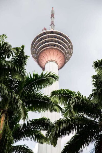 Kuala Lumpur: Half-Day Photo Tour with Petronas Twin Towers - Istana Negara and Merdeka Square: starting with power, then symbolism
