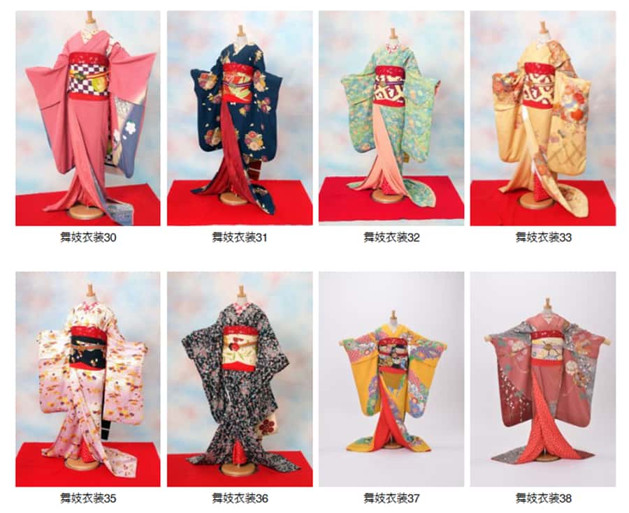 Kyoto: 2-Hour Maiko Makeover and Photo Studio Shoot - The makeup process: from bare face to the maiko signature look