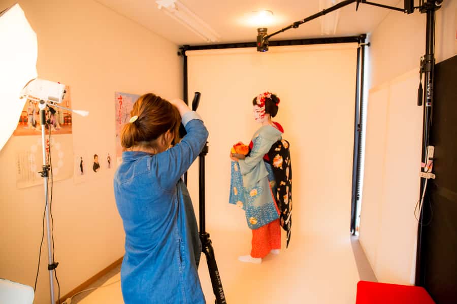 Kyoto: 2-Hour Maiko Makeover and Photo Studio Shoot - The indoor photo studio shoot: quick, guided, and camera-friendly