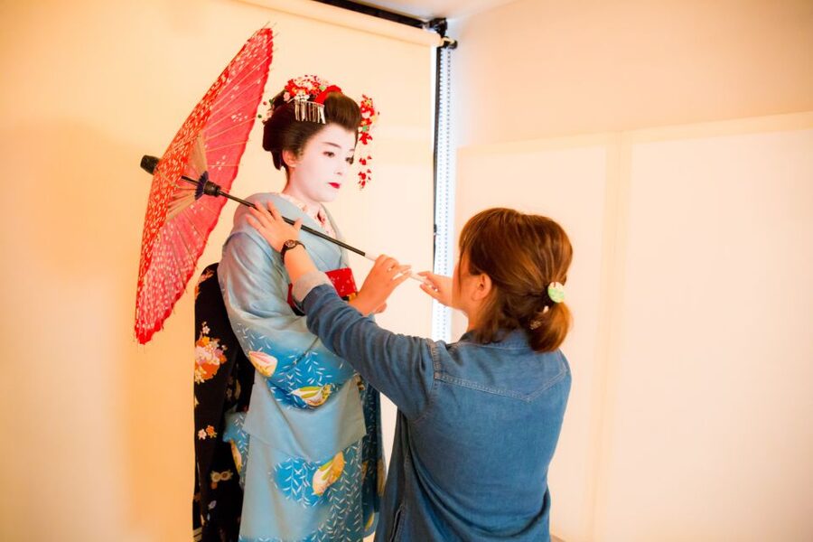 Kyoto: 2-Hour Maiko Makeover and Photo Studio Shoot - Practical expectations: time, comfort, and the rules you need to follow