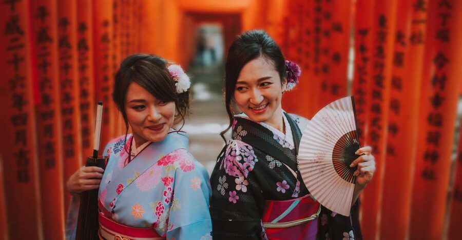 Kyoto: Fushimi Inari Shrine Private Photoshoot - Why a private Fushimi Inari photoshoot beats selfie mode