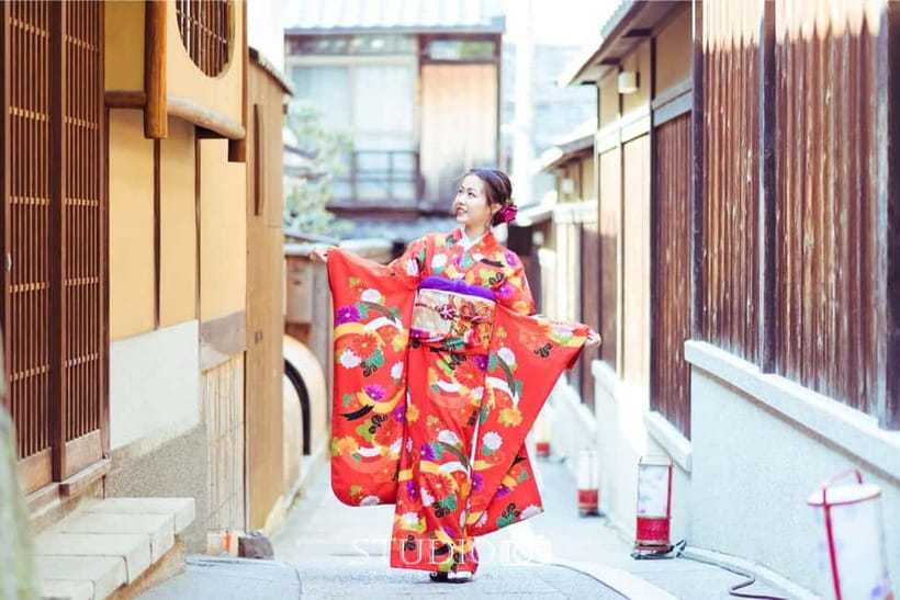 Kyoto Gion Kiyomizudera Kimono Yukata Hairstyle | Photoshoot - Why This Kyoto Kimono Moment Works So Well