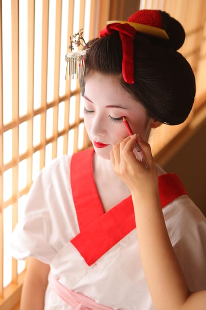 Kyoto kiyomizu Temple : Maiko and Samurai Couple Photoshoot - Price and Value: Is $114 Per Person Worth It?