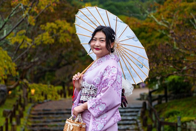 Kyoto Private Kimono Photoshoot for Couple and Solo - Maruyama Park: spring romance and easy posing
