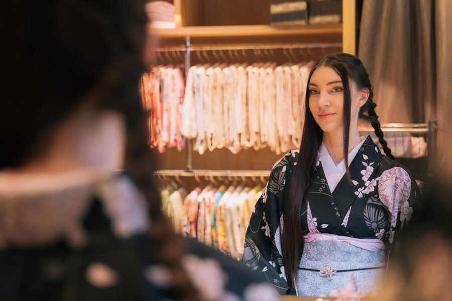 Kyoto: Tea Ceremony with Kimono and Photoshoot - Time in Kyoto After the Ceremony: Use Your Kimono Time Wisely