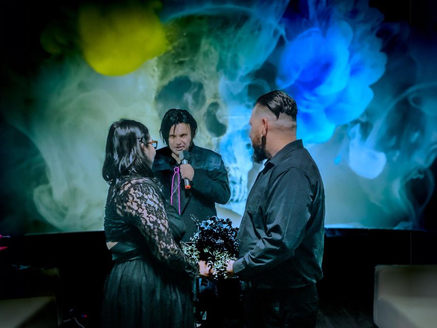 Las Vegas: Haunted House Wedding Ceremony + Photography - Where It Is: Easy Parking Near the Airport