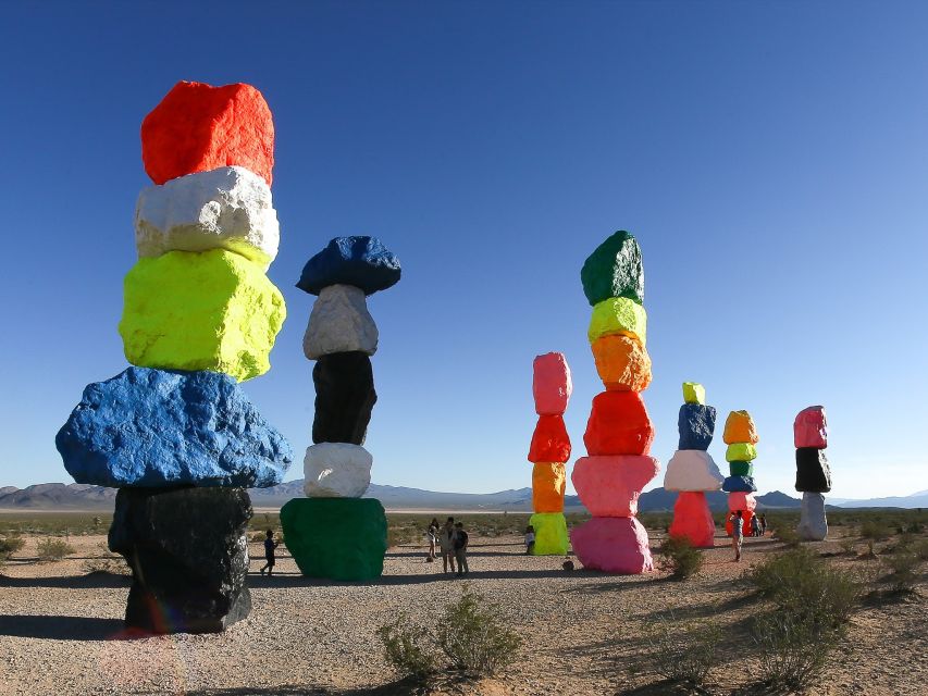 Las Vegas: Las Vegas Sign + 7 Magic Mountains + Photoshoot - Why This Vegas Photo Tour Works in Tight Timing