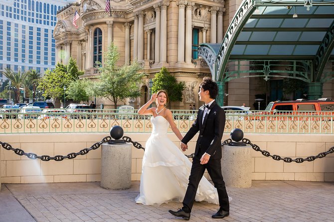 Las Vegas Strip Photo Shoot - Stop 1: Paris Las Vegas photos near the Arc de Triomphe and Eiffel Tower