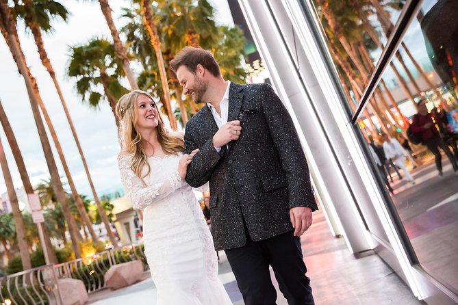 Las Vegas Strip Photo Shoot - The pro photographer experience: comfortable direction beats guessing