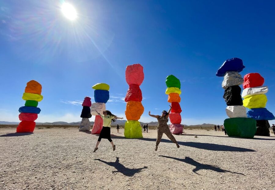 Las Vegas: Sunset Hike and Photography Tour Near Red Rock - Your guide’s role: from stories to photography help