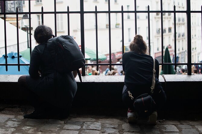 Learn the art of street photography in the heart of Montmartre! - Smartphone and iPhone Tips That Make You Faster