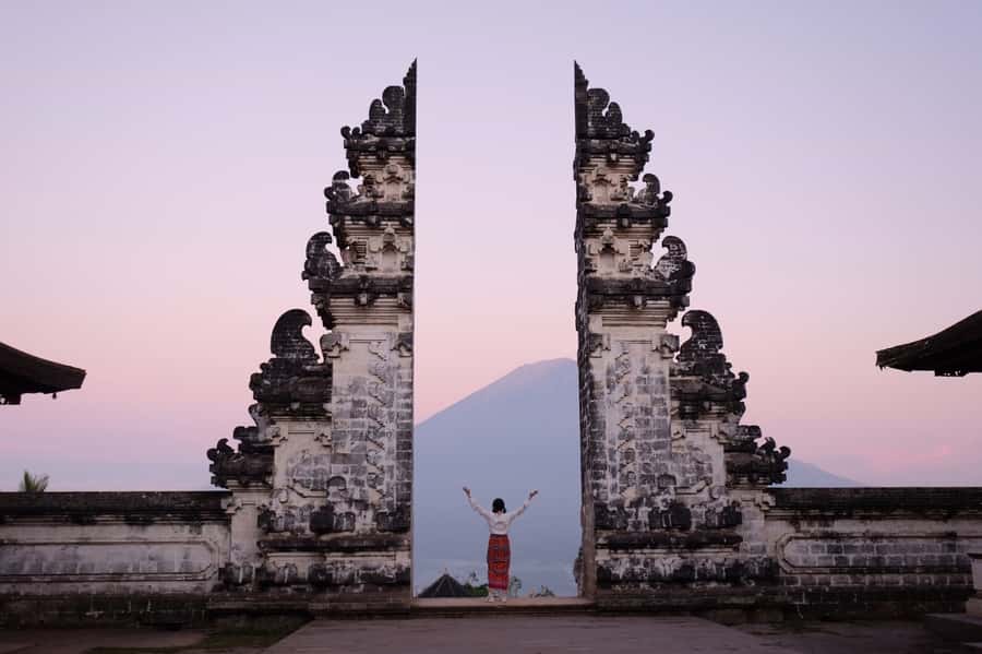 Lempuyang Gate of Heaven: Day Trip with a Photographer - Tukad Cepung waterfall: jungle, river, cave walk reality check