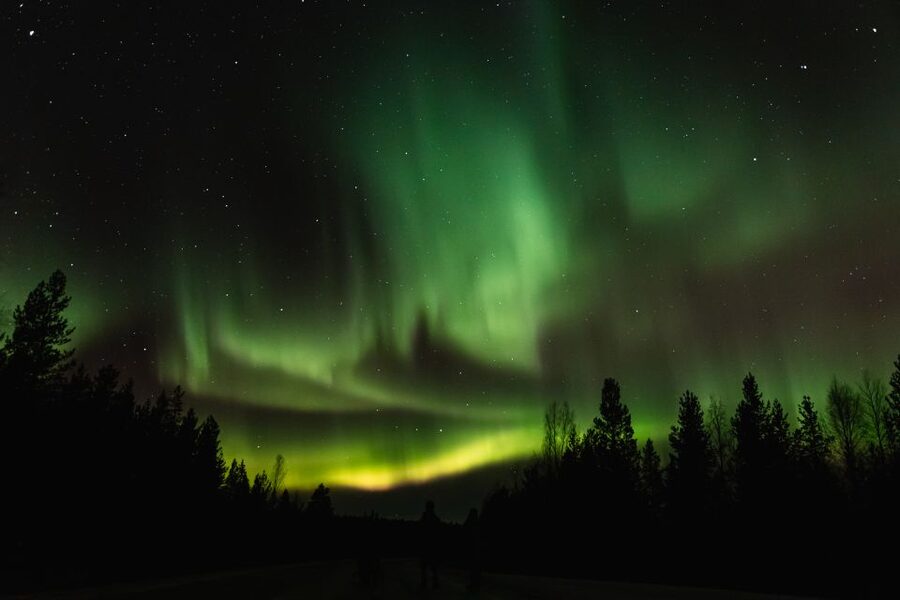 Levi: Northern Lights Hunting Photo Tour - Meeting at Safartica Office: easy start, early timing